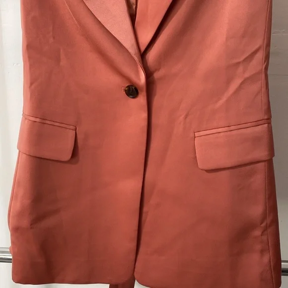 Banana Republic 2-Piece Coral Vest & Pleated Shorts Set Size 4 Top M Bottom - Picture 5 of 13